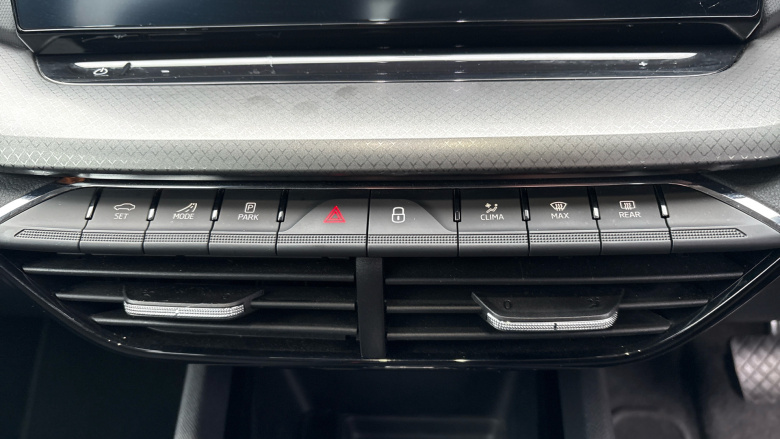 Skoda Octavia 1.4 TSI iV SE Technology DSG 5dr Estate